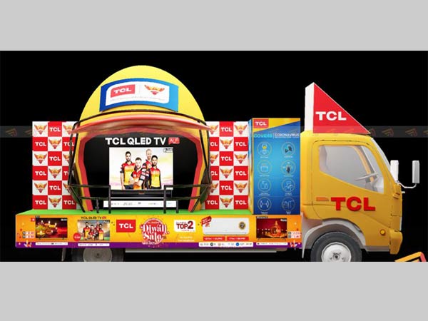 TCL-TV-On_wheels