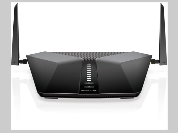 Nighthawk_4G-LTE-Wi-Fi-6-Ro